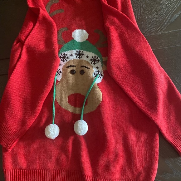 Christmas Sweater - Picture 3 of 11